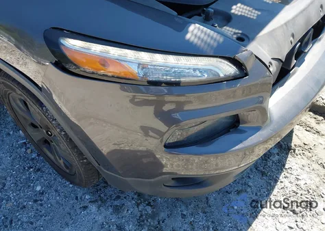 2016 Jeep Cherokee Latitude из США, поврежденный, VIN 1C4PJLCSXGW100401